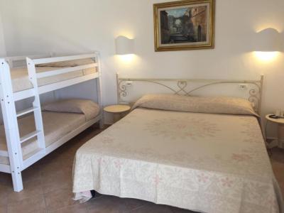 Quadruple Room with Sea View 5