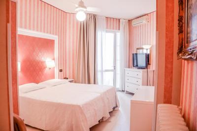 Double Room with massage 8