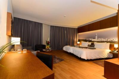 Deluxe Triple Room 3