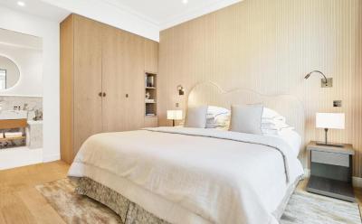 Suite 11