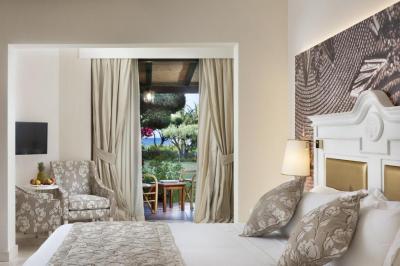 Garden Deluxe Triple Room 7