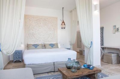 Junior Suite with Park View 7