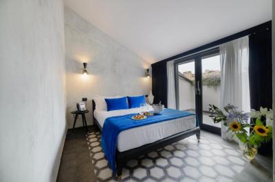 Junior Suite with City View 4
