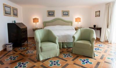Executive Double or Twin Room with Sea View 4