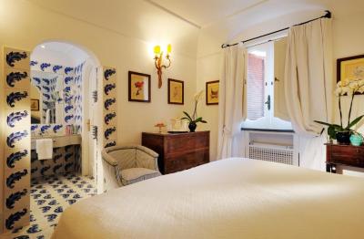 Double Room 8