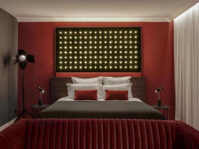 Suite 7&egrave;me Art 3