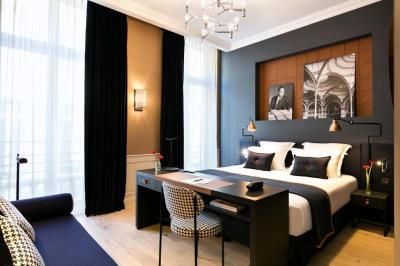 Deluxe Double or Twin Room 4