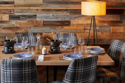Megeve Prestige Suite with Balcony 9