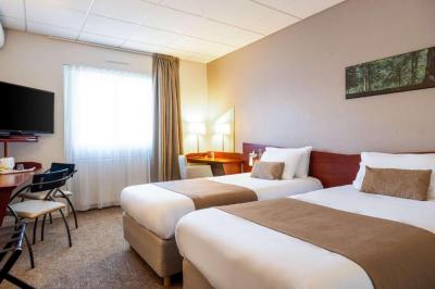 Twin Room 4