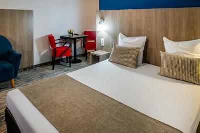 Suite 7