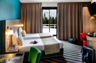 Twin Room with Balcony 9