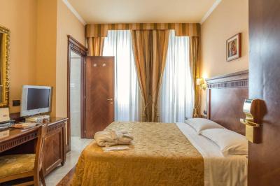 Chambre Lit Queen-Size 6