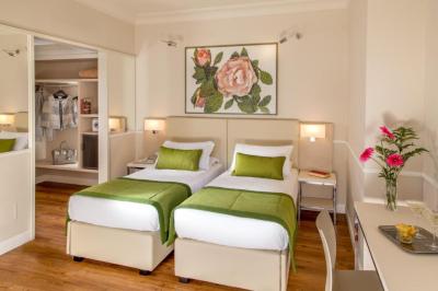 Twin Room 1