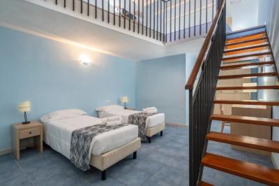 Family Room 5