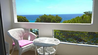 Standard Triple Room with Sea View 7
