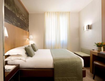 Double Room (1 Adult) 5