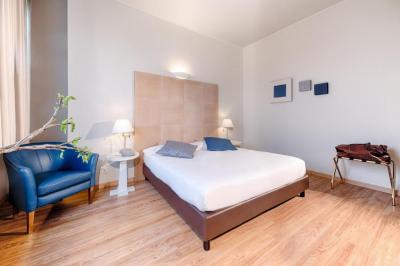 Classic Double Room 4