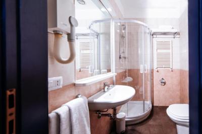 Classic Single Room 7