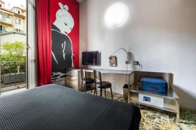 Deluxe Double or Twin Room 4