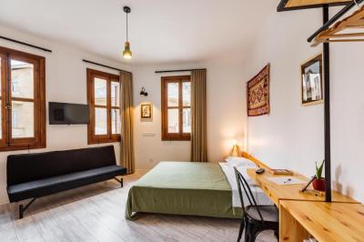Superior Double or Twin Room with City View 3