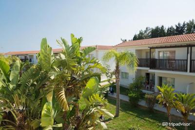 Junior Suite with Garden View 3