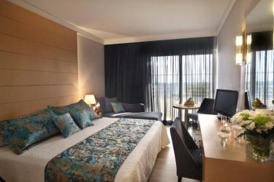 Honeymoon Room with Sea View 6