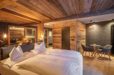 Suite Deluxe 12
