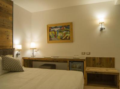 Large Single Room 6