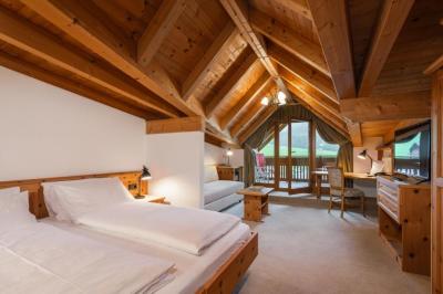 Double Room with Mountain View 4