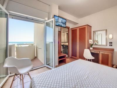 Habitaci&oacute;n Doble con vistas al mar - 1 o 2 camas 1