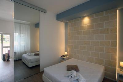 Suite with Patio - Annex 5