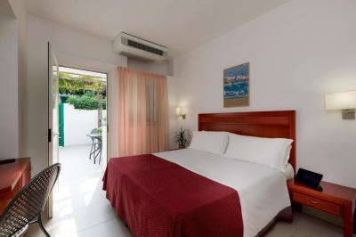 Quarto Triplo Econ&oacute;mico 5