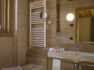 Double Room with Balcony 1