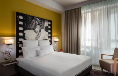 Deluxe Triple Room 5