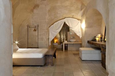 Suite 2