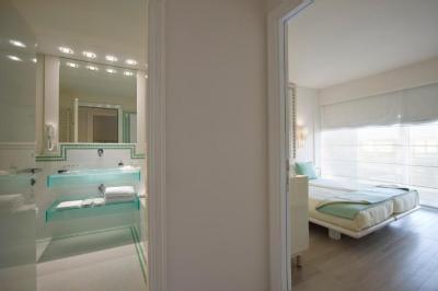Two-Bedroom Suite 6
