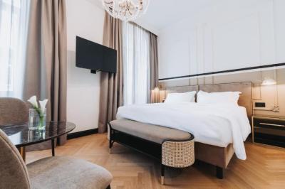 Junior Suite 7