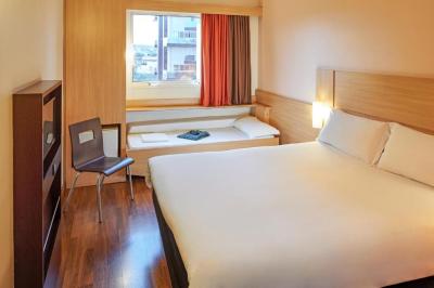 Triple Room with One Double Bed and One Single Bed 1