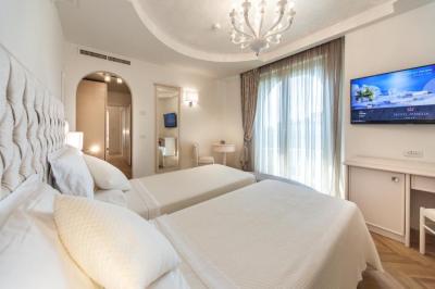Classic Double or Twin Room 2