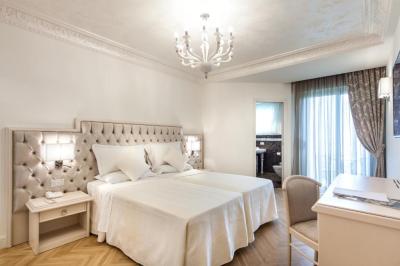 Executive Double or Twin Room with Sea View 4