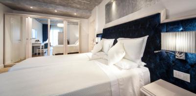 Executive Triple Room with Sea View 5
