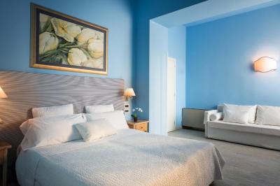 Triple Room 9