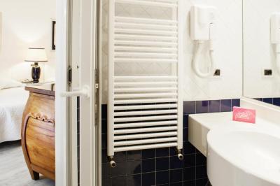 Quadruple Room 10