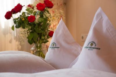 Deluxe Double Room with Balcony 2