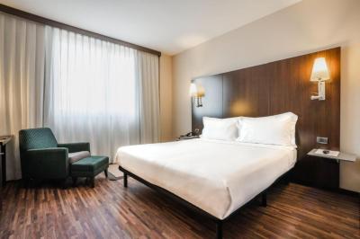 Economy Room 3