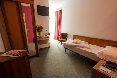 Single Room 4
