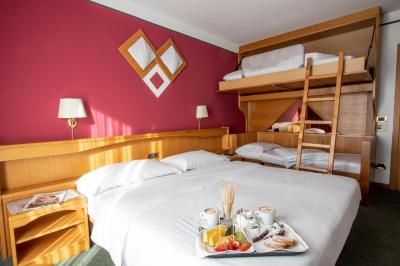Quadruple Room 5