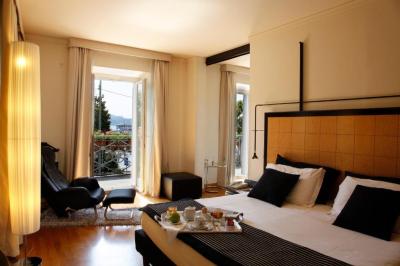 Junior Suite with Balcony 6