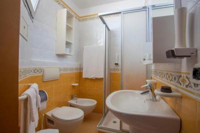 Standard Double or Twin Room 4