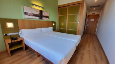 Double or Twin Room with Parking 1